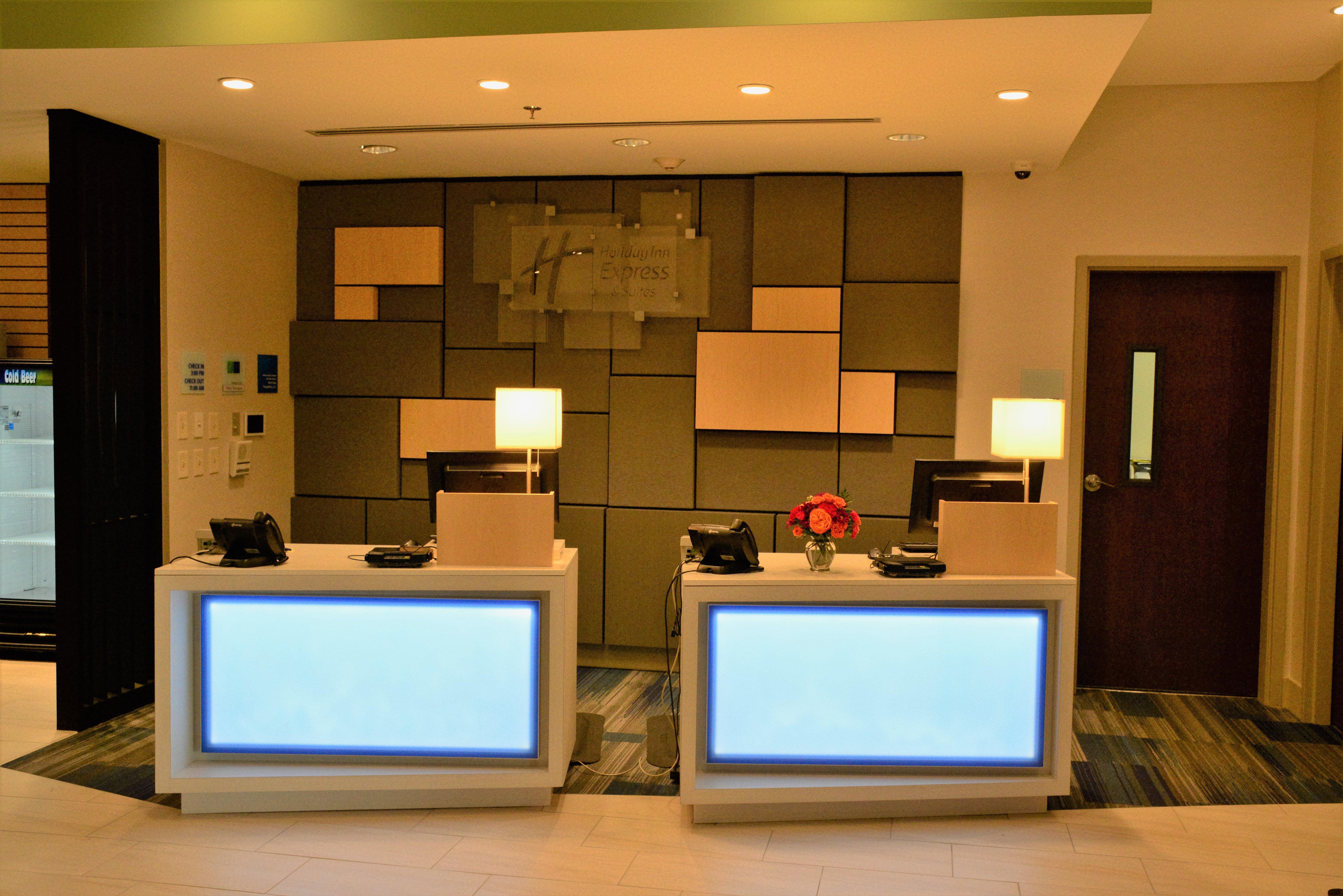 Holiday Inn Express & Suites Lexington Park California By Ihg Eksteriør billede