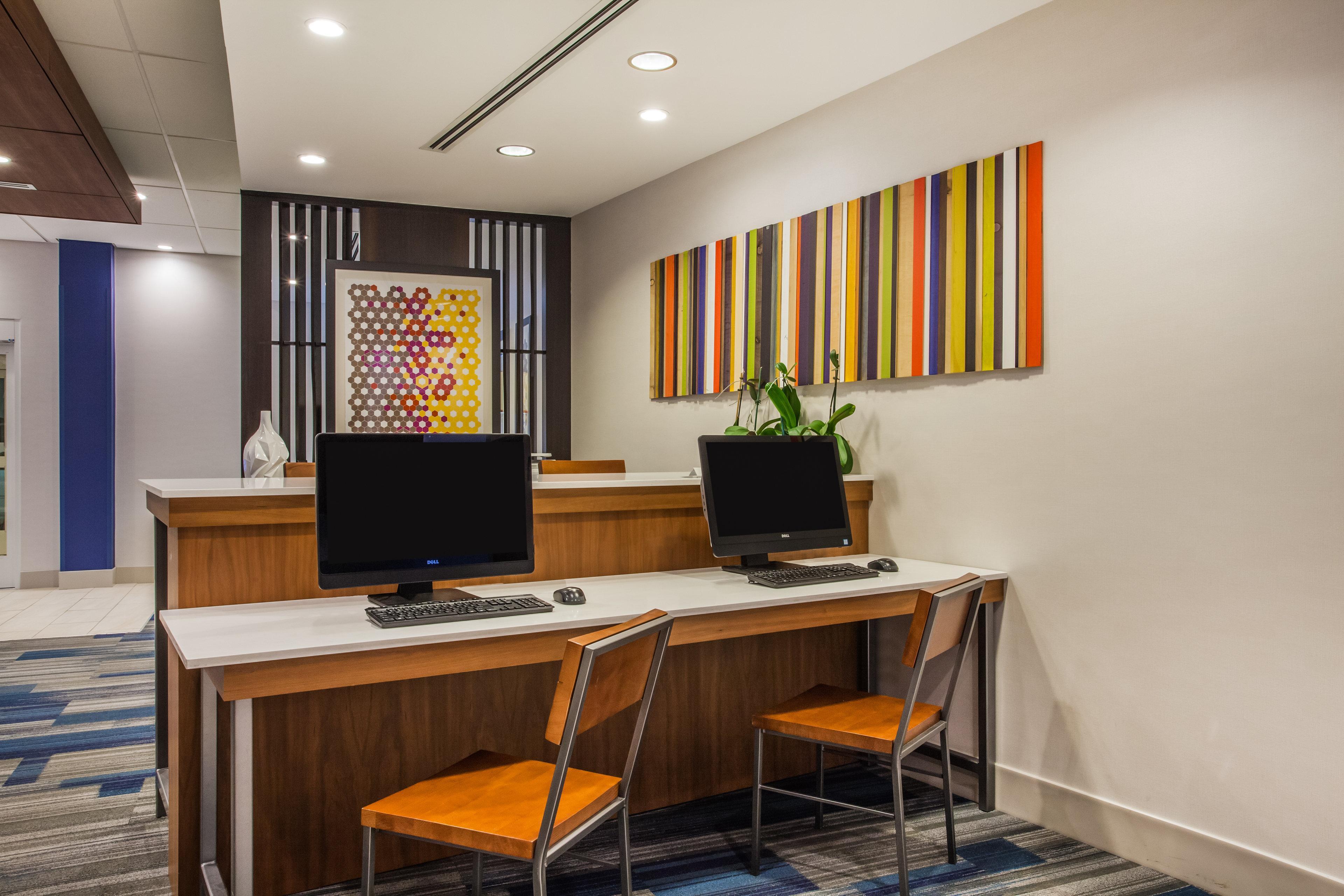 Holiday Inn Express & Suites Lexington Park California By Ihg Eksteriør billede